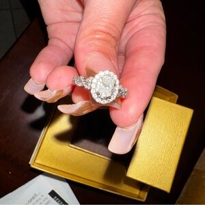 like new Neil Lane white gold diamond wedding ring!!